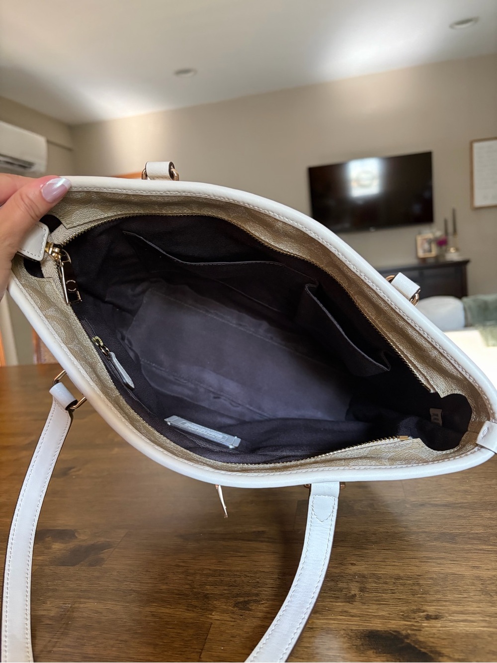 Coach Beige & Cream Signature Canvas Shoulder Tote Bag - Picture 12 of 13